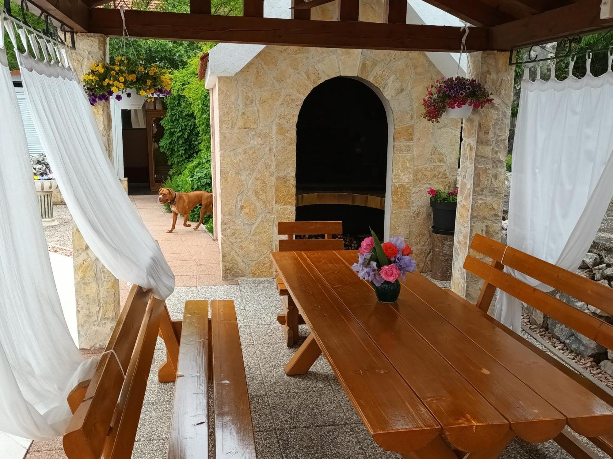 Holiday Home Perunika Zezevica Eksteriør bilde