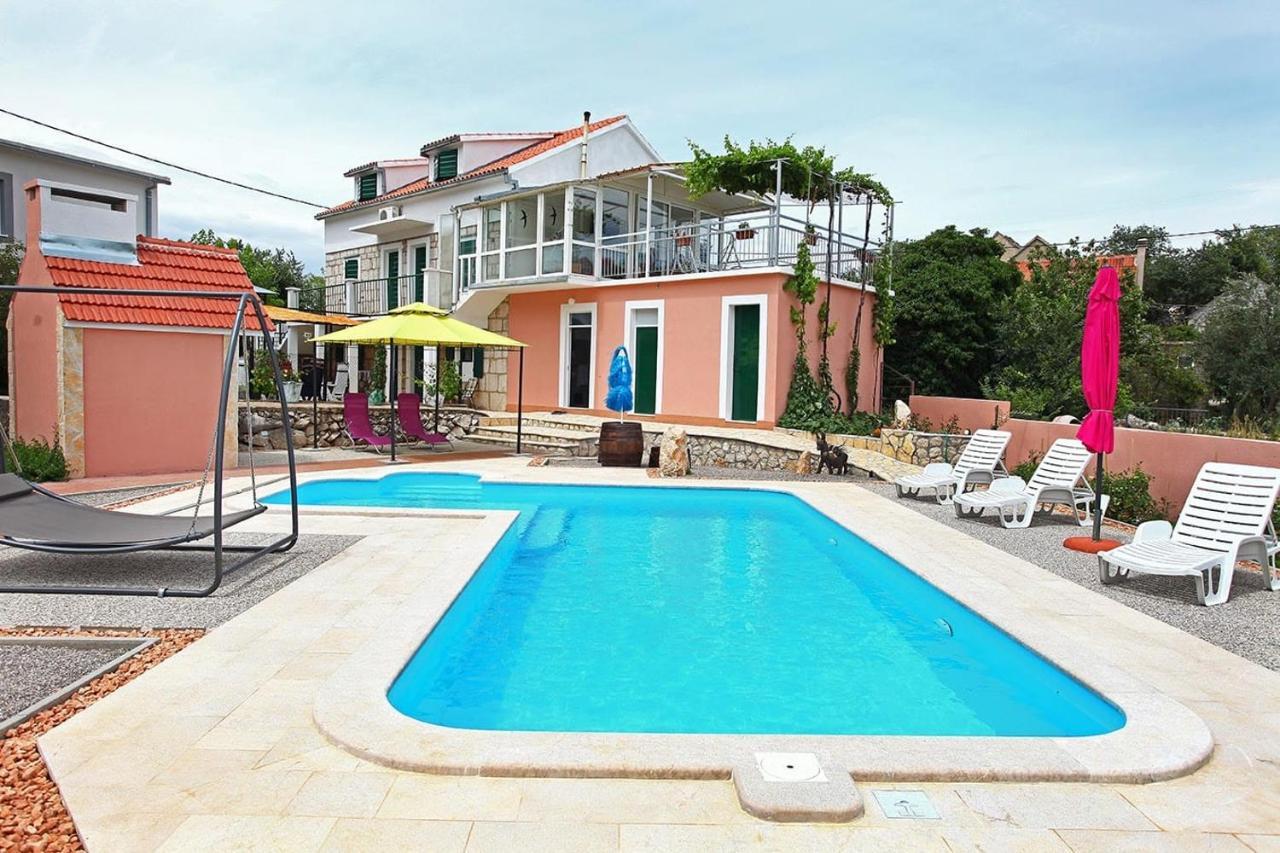 Holiday Home Perunika Zezevica Eksteriør bilde